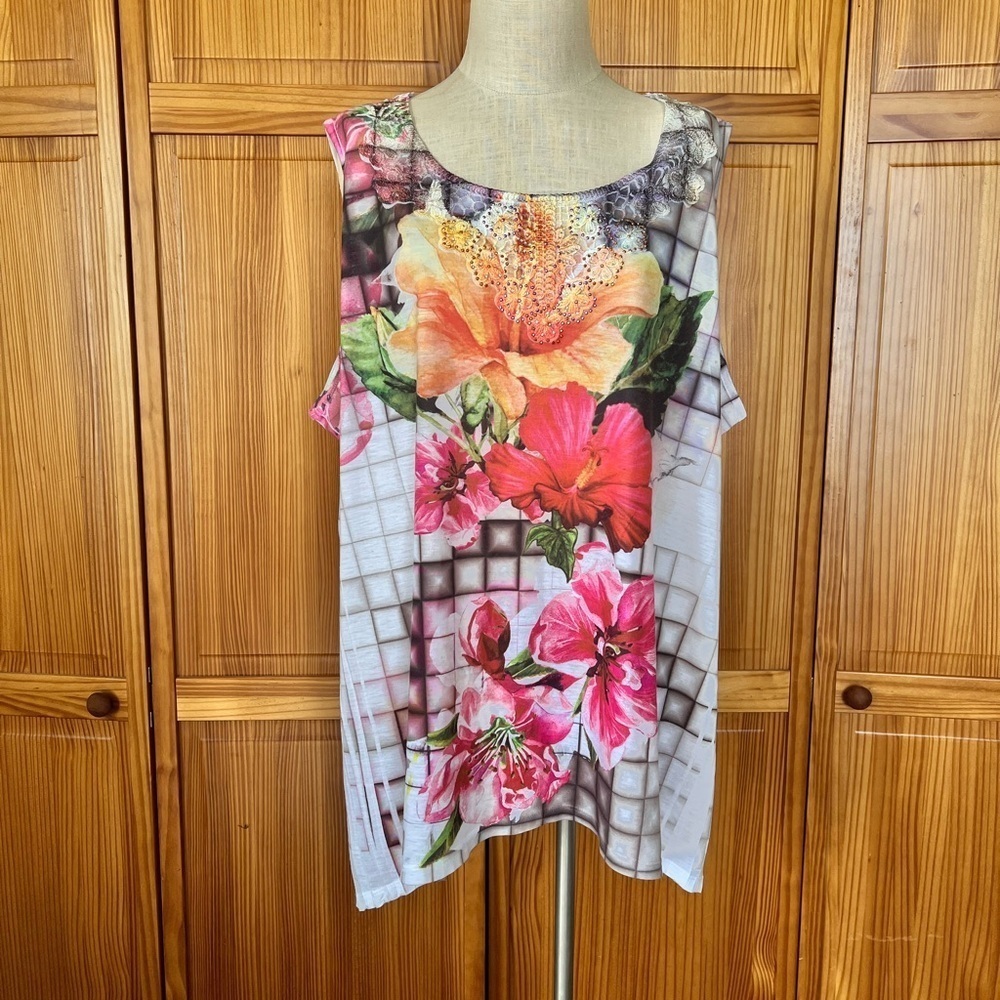 Catherines 3X Colorful Tank Top Plus Size Lightweight Casual Avant Garde - Picture 2 of 7